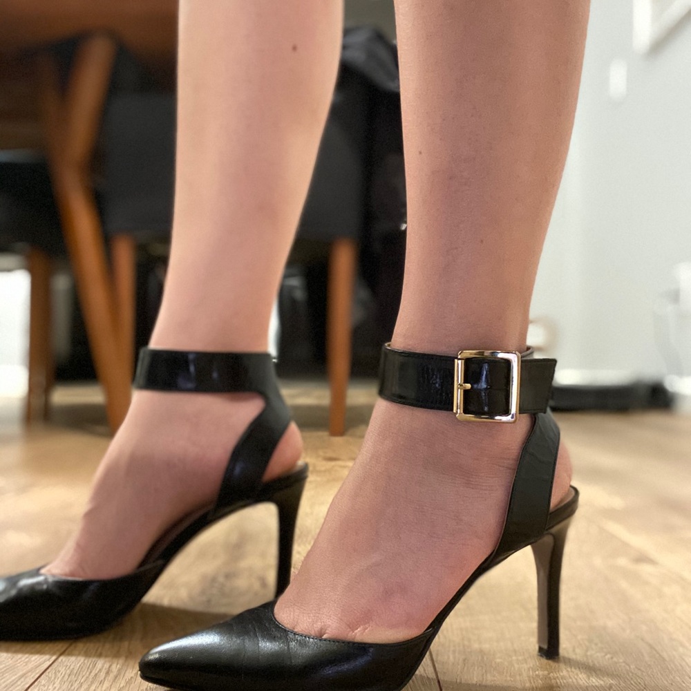 Nine West wrap around ankle dorsay heels